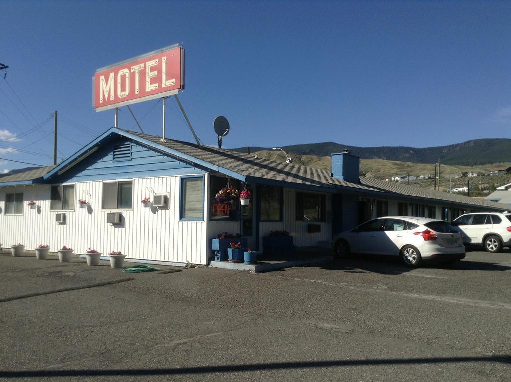 Tumbleweed Motel Cache Creek Bagian luar foto